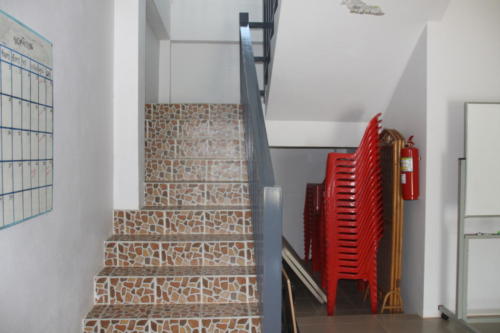 Steps to the 2nd floor
